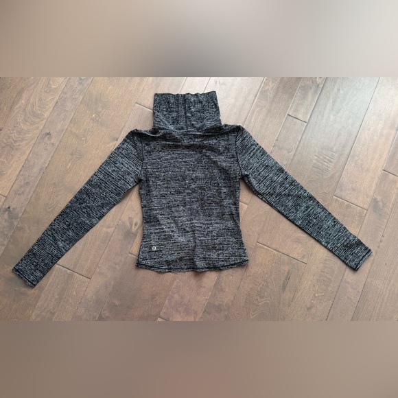 Lululemon Melodic Movement Long Sleeve - Picture 11 of 12